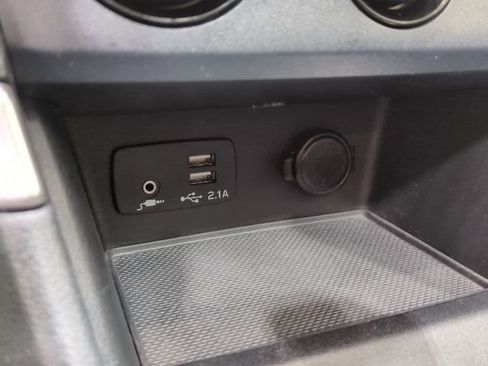 Used 2019 Subaru Forester Premium w/ All-Weather Package AWD/4WD image 10