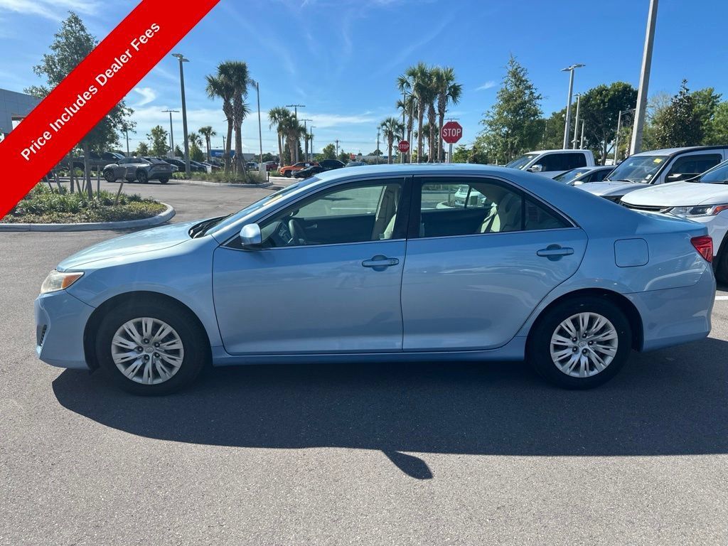 Used 2013 Toyota Camry FWD image 2