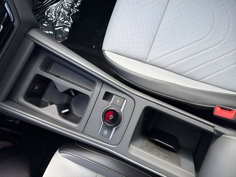 New 2026 Volkswagen Tiguan SE AWD/4WD image 18