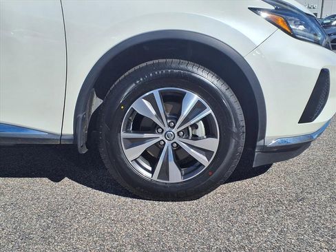 Used 2022 Nissan Murano S image 4