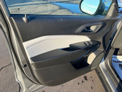 New 2026 Chevrolet Trax LT w/ LT Convenience Package image 18