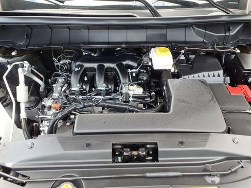 Used 2025 Nissan Pathfinder SL FWD image 33