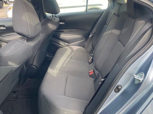 Used 2021 Toyota Corolla LE image 8