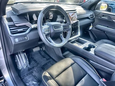 New 2026 GMC Acadia Denali w/ Super Cruise Package image 10