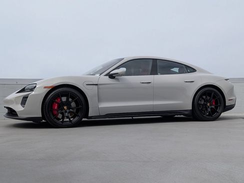 Certified 2024 Porsche Taycan GTS AWD/4WD image 2