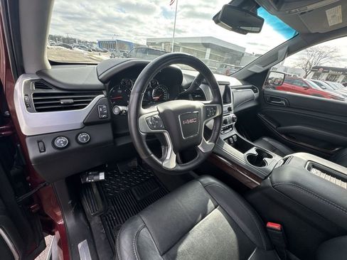 Certified 2017 GMC Yukon XL SLT w/ Open Road Package image 10