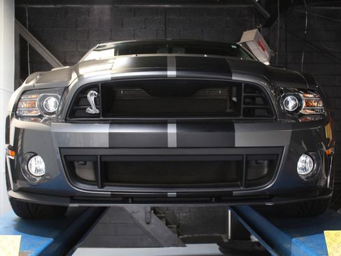 Used 2014 Ford Mustang Shelby GT500 w/ Equipment Group 821A RWD image 77