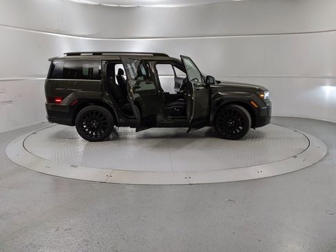 Used 2024 Hyundai Santa Fe Calligraphy image 8