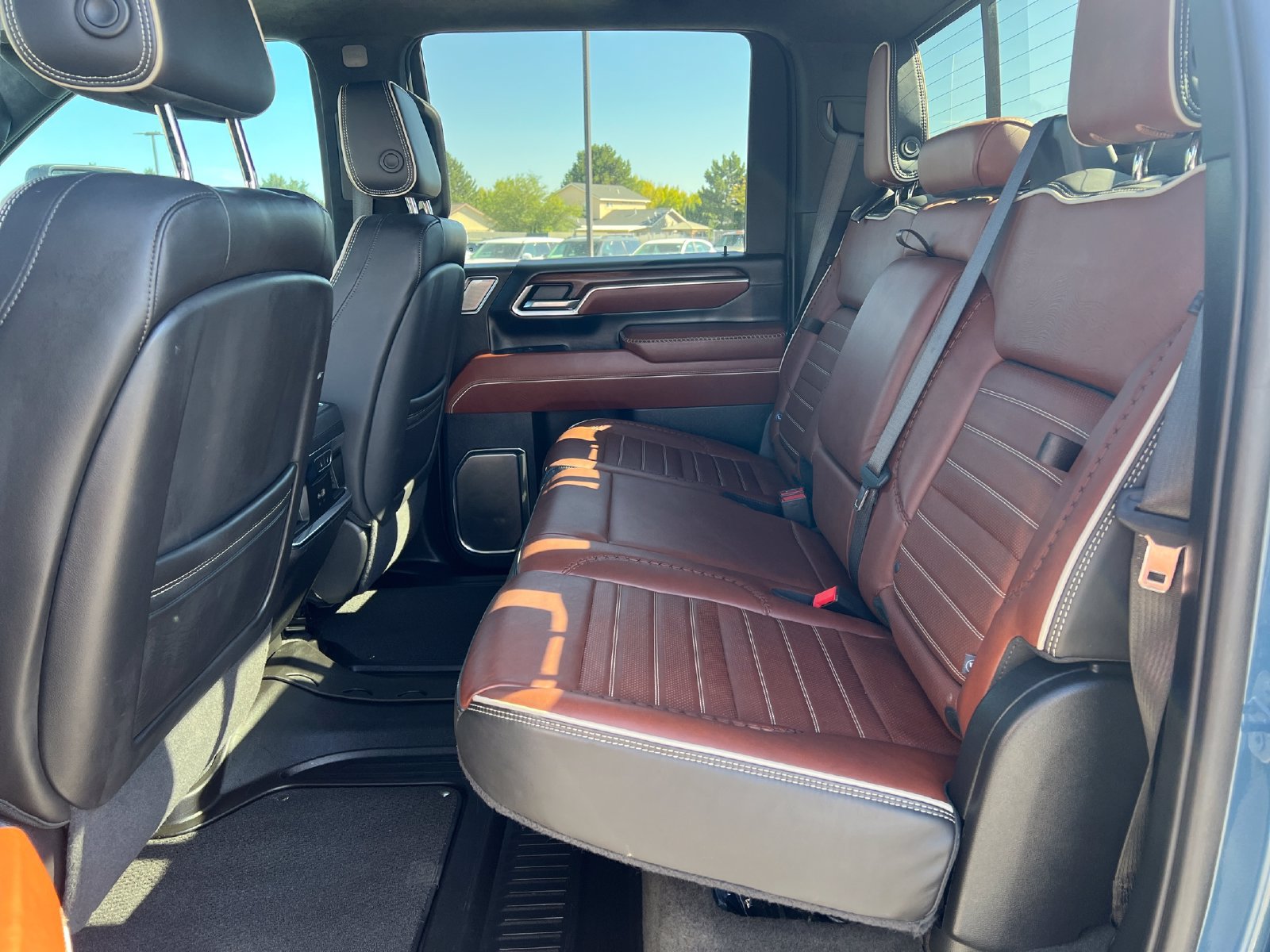 Used 2024 GMC Sierra 2500 Denali Ultimate w/ Max Trailering Package AWD/4WD image 23