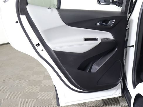 Used 2020 Chevrolet Equinox Premier FWD image 30