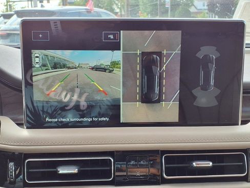 Certified 2022 Lincoln Nautilus Reserve w/ Equipment Group 201A image 29