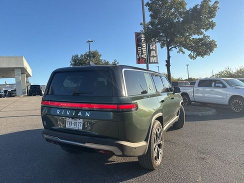 Used 2023 Rivian R1S Adventure image 40