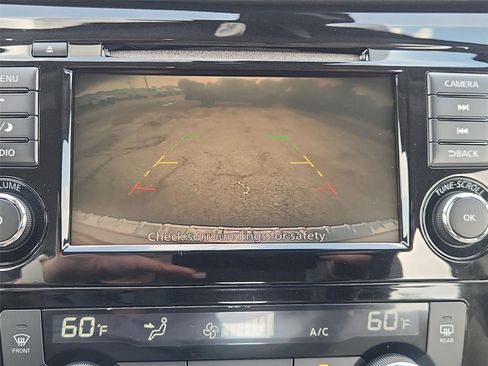 Used 2019 Nissan Rogue Sport SV FWD image 14