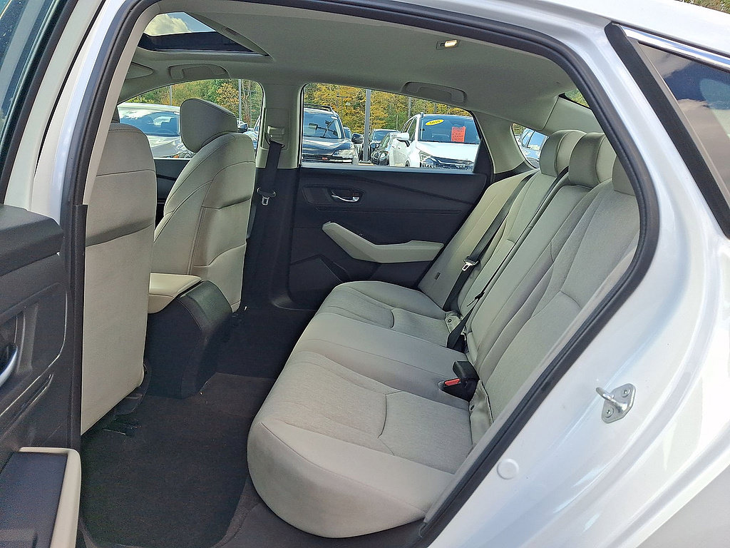 Used 2023 Honda Accord EX image 20