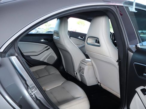 Used 2016 Mercedes-Benz CLA 250 image 35