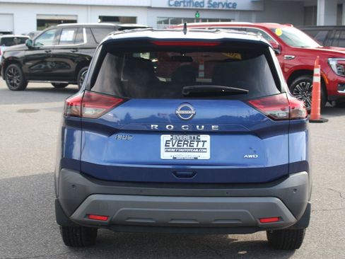 Used 2023 Nissan Rogue S AWD/4WD image 6