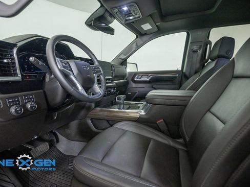 Used 2025 Chevrolet Silverado 1500 RST w/ RST All Star Premium Package AWD/4WD image 10