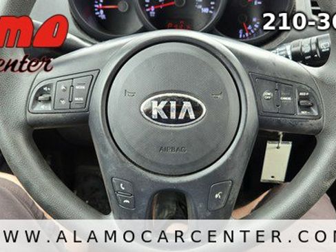 Used 2013 Kia Soul Base image 32