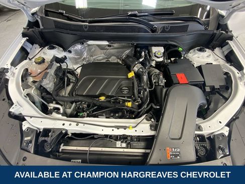 Used 2024 Chevrolet Trax LT w/ Driver Confidence Package FWD image 38