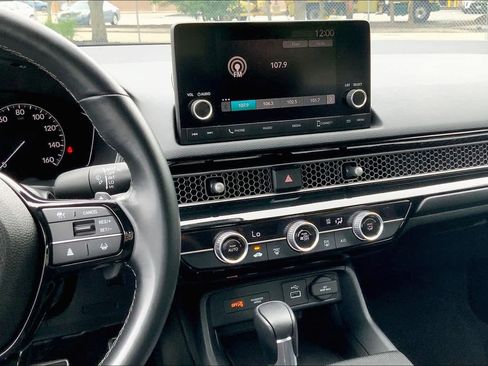 Used 2022 Honda Civic Sport image 6