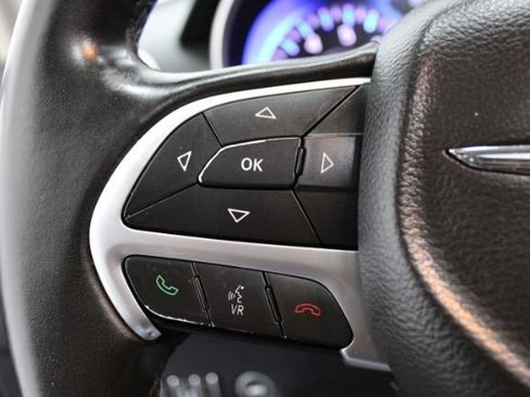 Used 2016 Chrysler 300 Limited RWD image 16