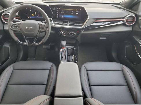 New 2025 Chevrolet Trax RS w/ Sunroof Package image 18