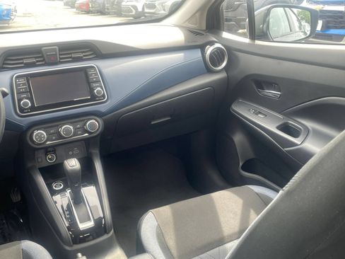 Used 2025 Nissan Versa SV FWD image 25