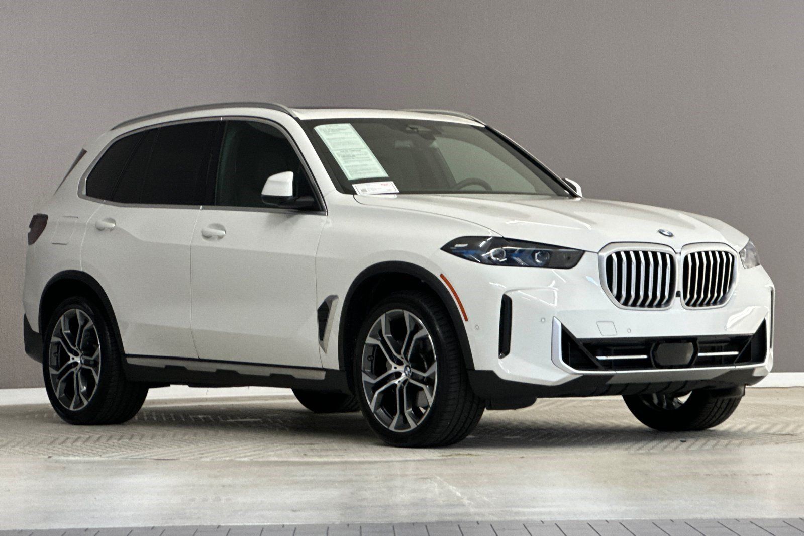 Used 2026 BMW X5 sDrive40i RWD image 6