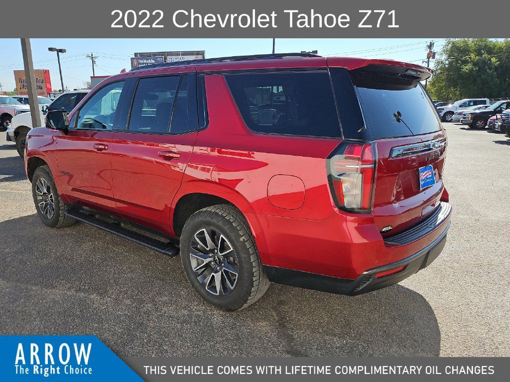 Used 2022 Chevrolet Tahoe Z71 w/ Luxury Package AWD/4WD image 8