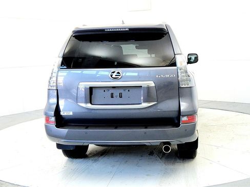 Used 2023 Lexus GX 460 Premium w/ Premium Package image 5