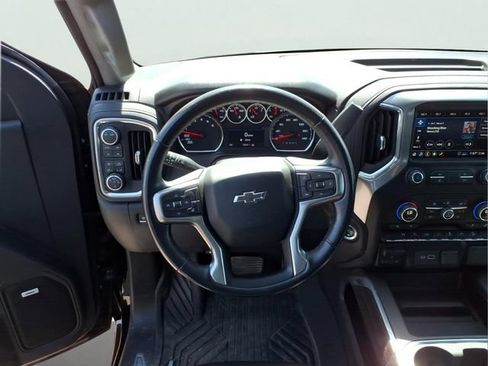Used 2020 Chevrolet Silverado 1500 LT Trail Boss AWD/4WD image 14