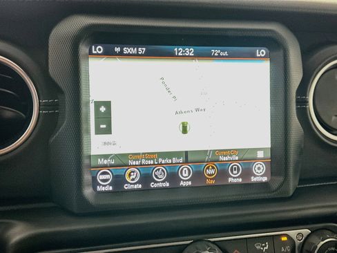 Used 2023 Jeep Wrangler Unlimited Sahara w/ Cold Weather Group AWD/4WD image 21