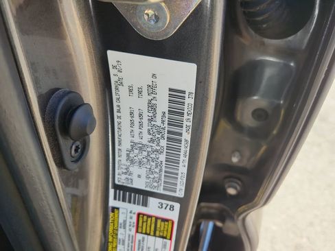 Used 2019 Toyota Tacoma TRD Sport AWD/4WD image 19