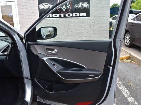 Used 2018 Hyundai Santa Fe Sport AWD/4WD image 38