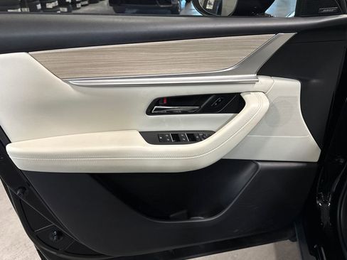 Used 2024 MAZDA CX-90 Plug-In Hybrid w/ Premium Plus AWD/4WD image 9