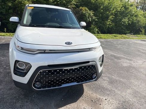 Used 2020 Kia Soul EX FWD image 1