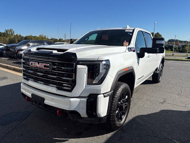 Used 2026 GMC Sierra 2500 AT4 AWD/4WD image 1