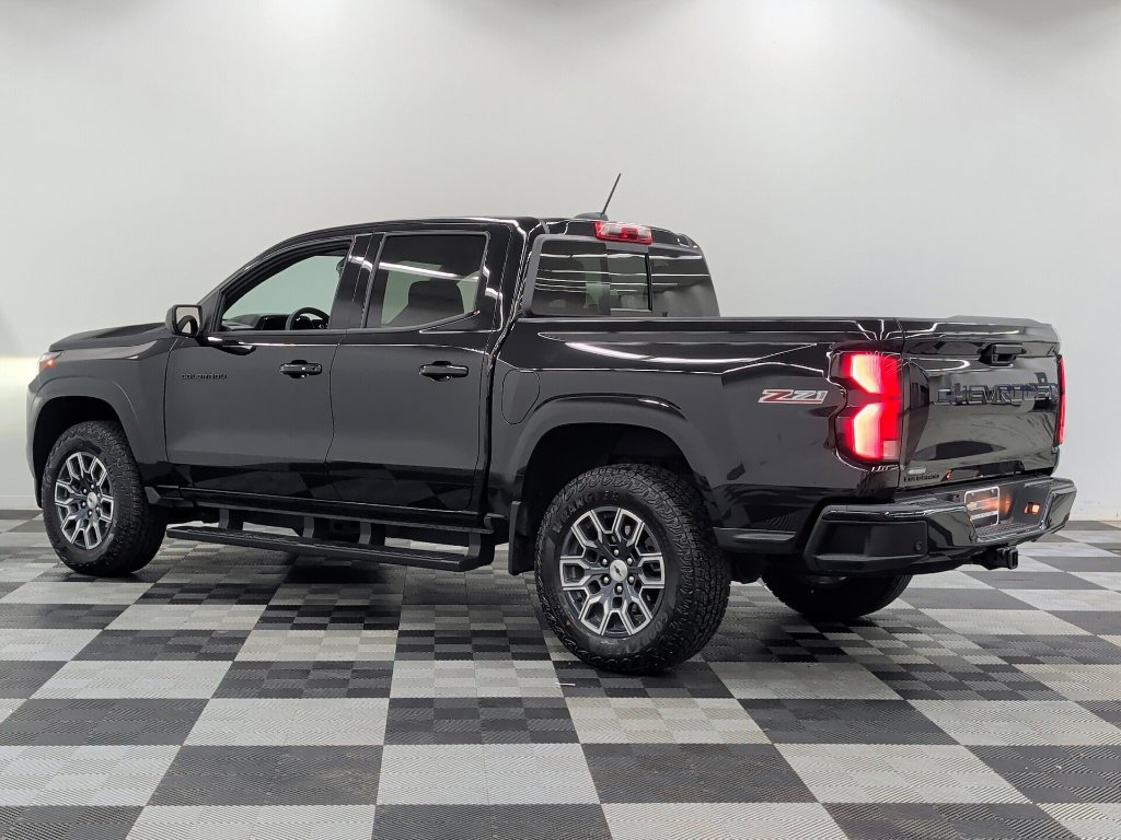 Used 2026 Chevrolet Colorado Z71 AWD/4WD image 5