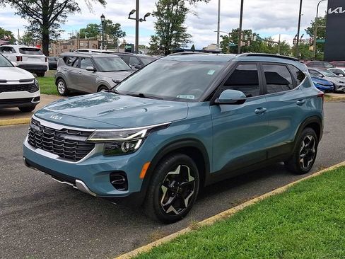 Certified 2024 Kia Seltos EX AWD/4WD image 3