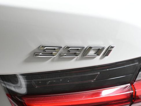 New 2026 BMW 330i xDrive Sedan w/ M Sport Package image 39