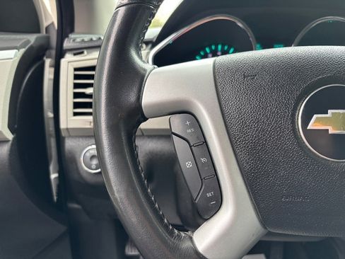 Used 2012 Chevrolet Traverse LTZ image 16