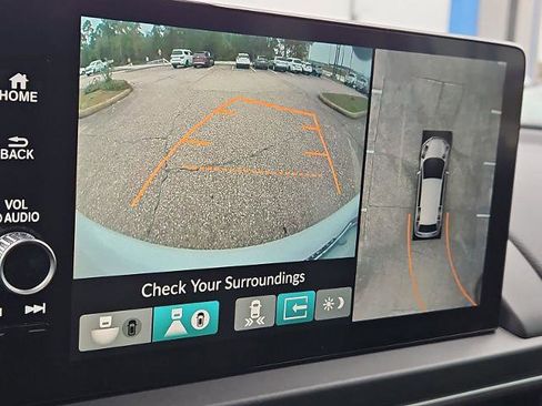 Used 2023 Honda Pilot Elite image 15