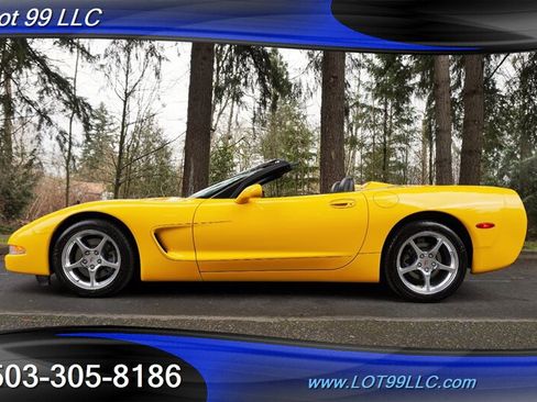 Used 2001 Chevrolet Corvette Convertible w/ Preferred Equipment Group2 RWD image 1