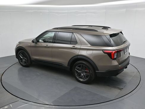 New 2026 Ford Explorer ST-Line RWD image 45