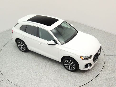 Used 2023 Audi Q5 2.0T Premium Plus w/ Premium Plus Package AWD/4WD image 24