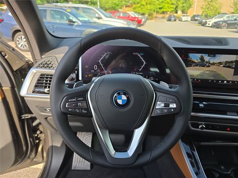 New 2026 BMW X5 xDrive50e w/ Climate Comfort Package AWD/4WD image 26