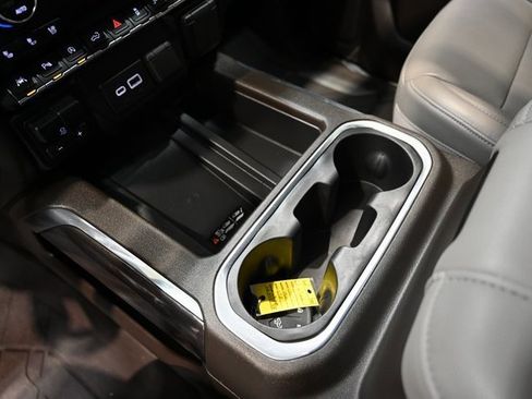 Used 2020 Chevrolet Silverado 1500 LTZ w/ LTZ Premium Package image 19