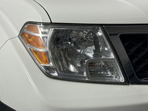 Used 2021 Nissan Frontier S image 35