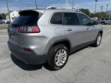 Certified 2019 Jeep Cherokee Latitude w/ Cold Weather Group image 5