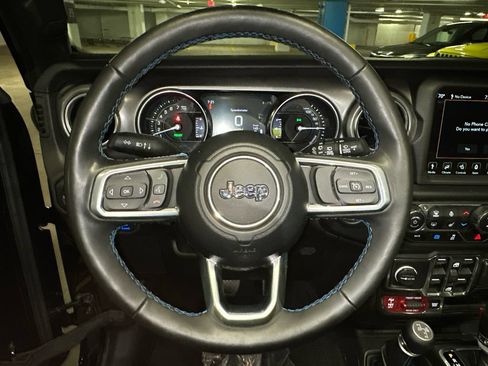 Used 2023 Jeep Wrangler Unlimited Rubicon 4xe w/ Steel Bumper Group AWD/4WD image 25